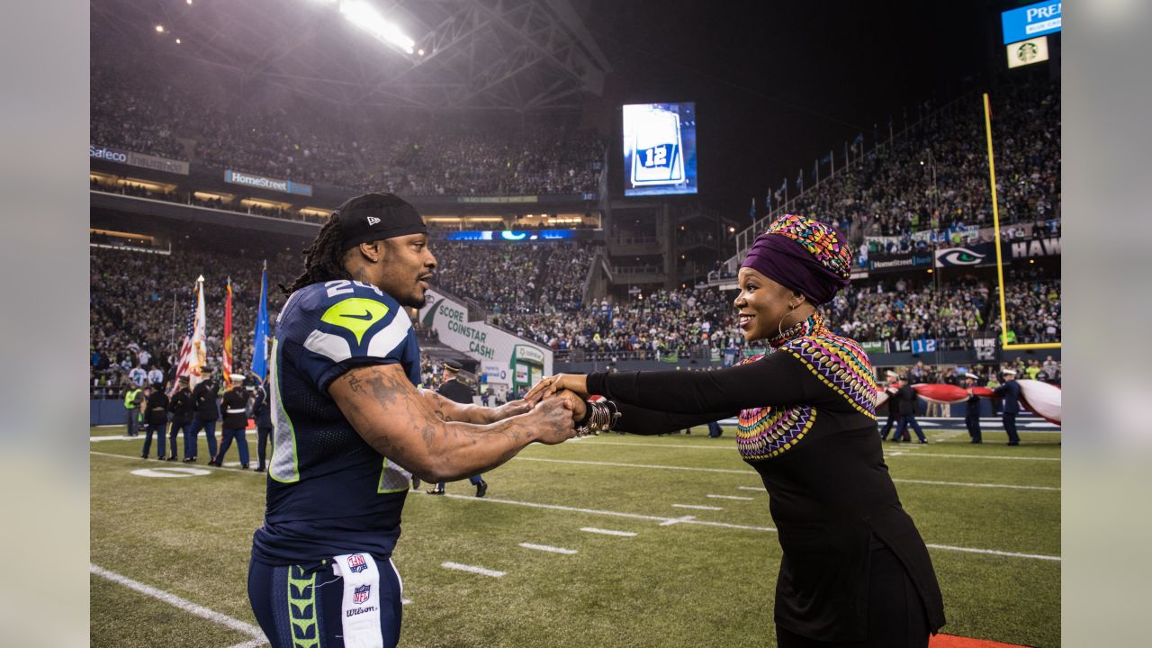 Beast Mode is back! Marshawn Lynch signs with Seahawks after year hiatus  from NFL