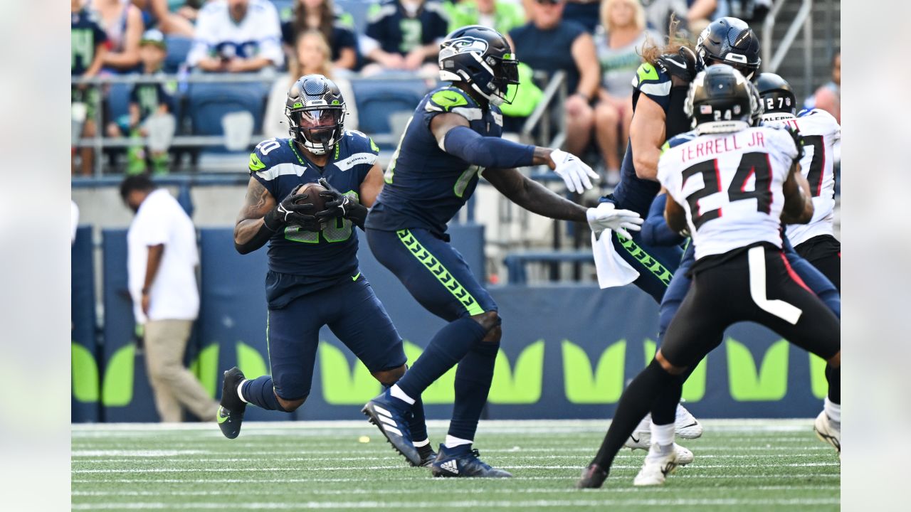 Rapid Reaction: Defense Dominates, Rookie Shines and Seahawks Come