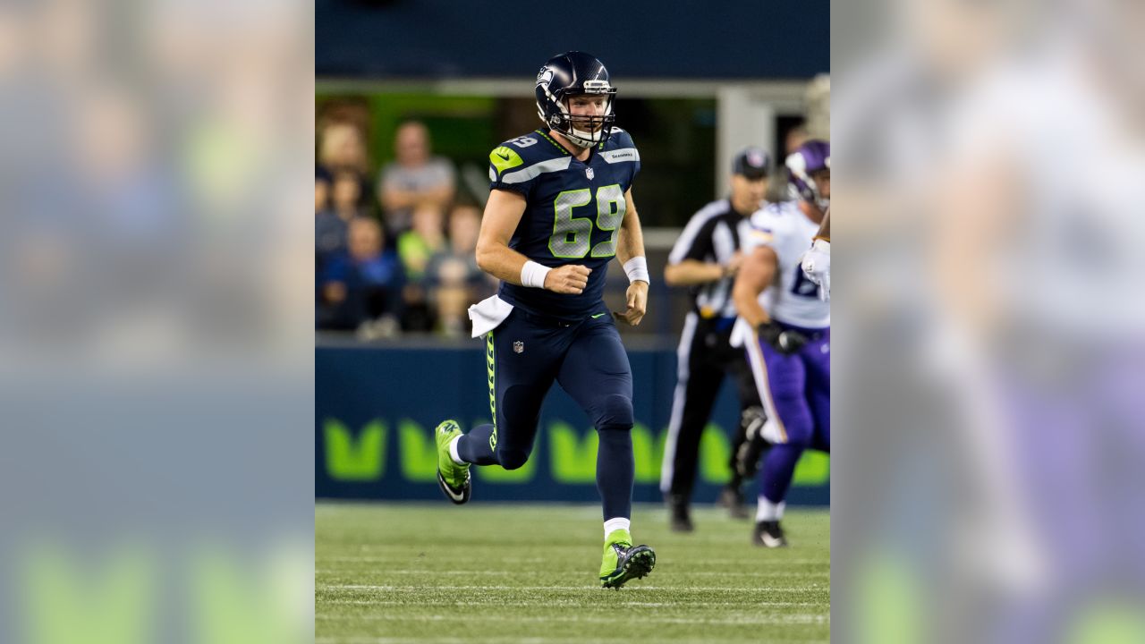 Seahawks name six players as team captains