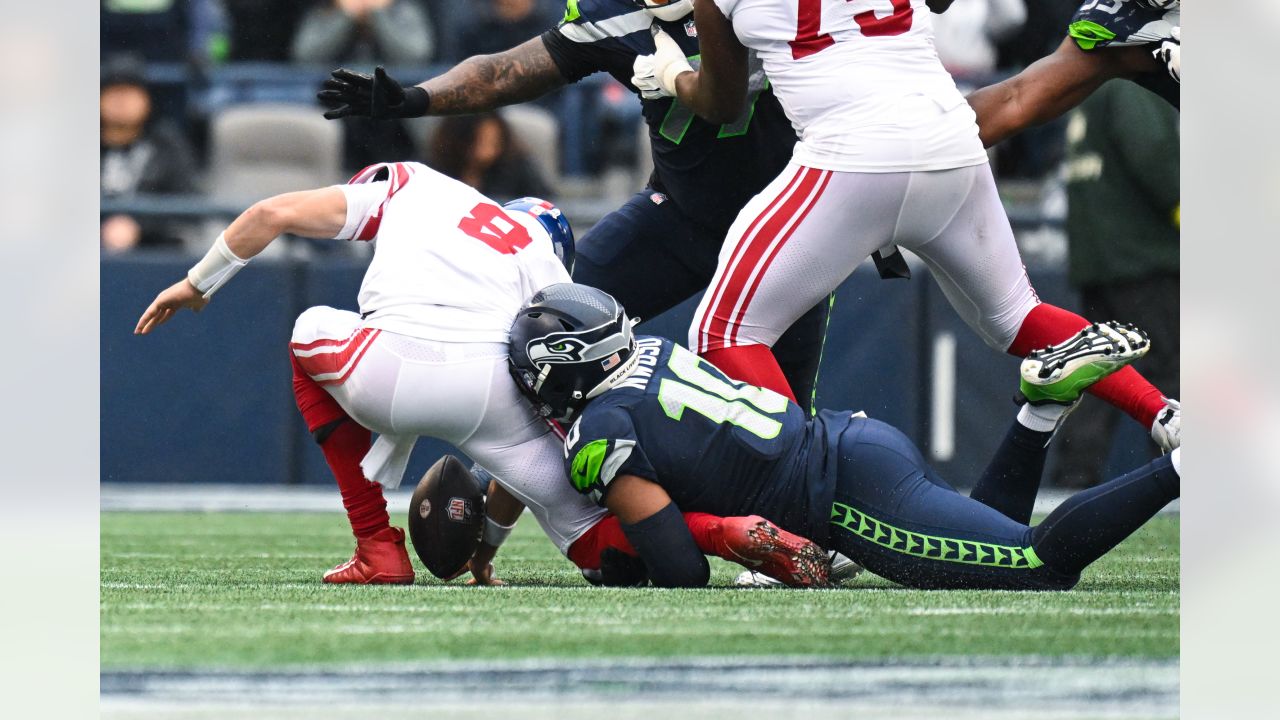 Seahawks star Tyler Lockett to compete in American Cornhole League  'SuperHole' charity event - Field Gulls