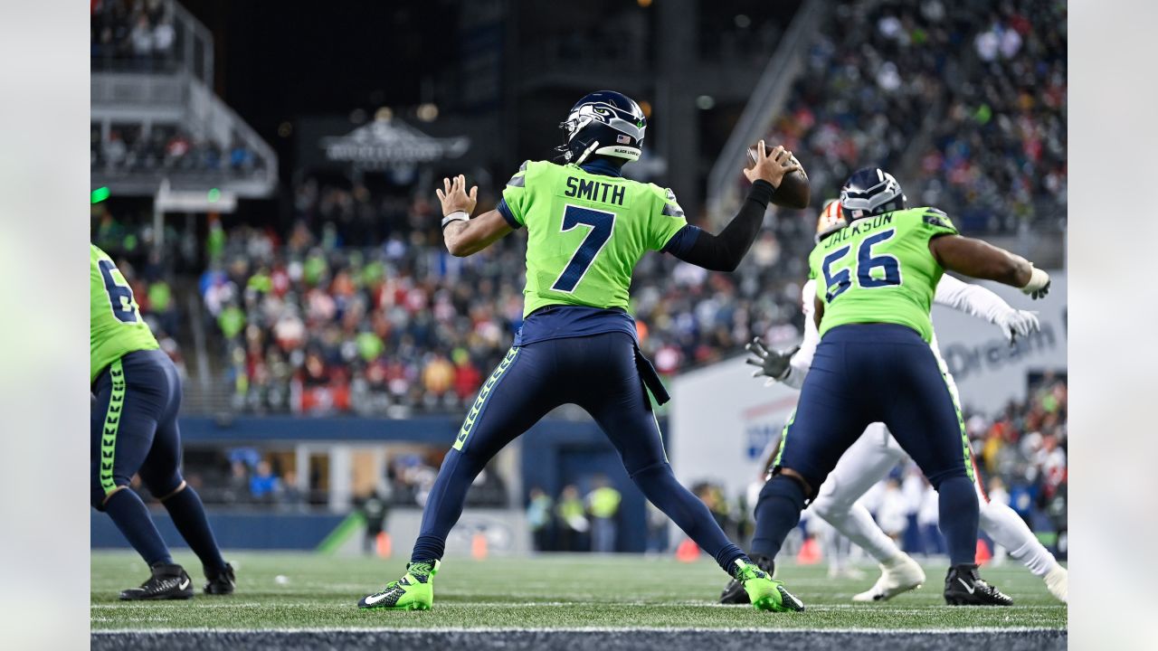 Friday Round-Up: Geno Smith &Tariq Woolen Headline Seahawks to Receive Madden  23 Boost