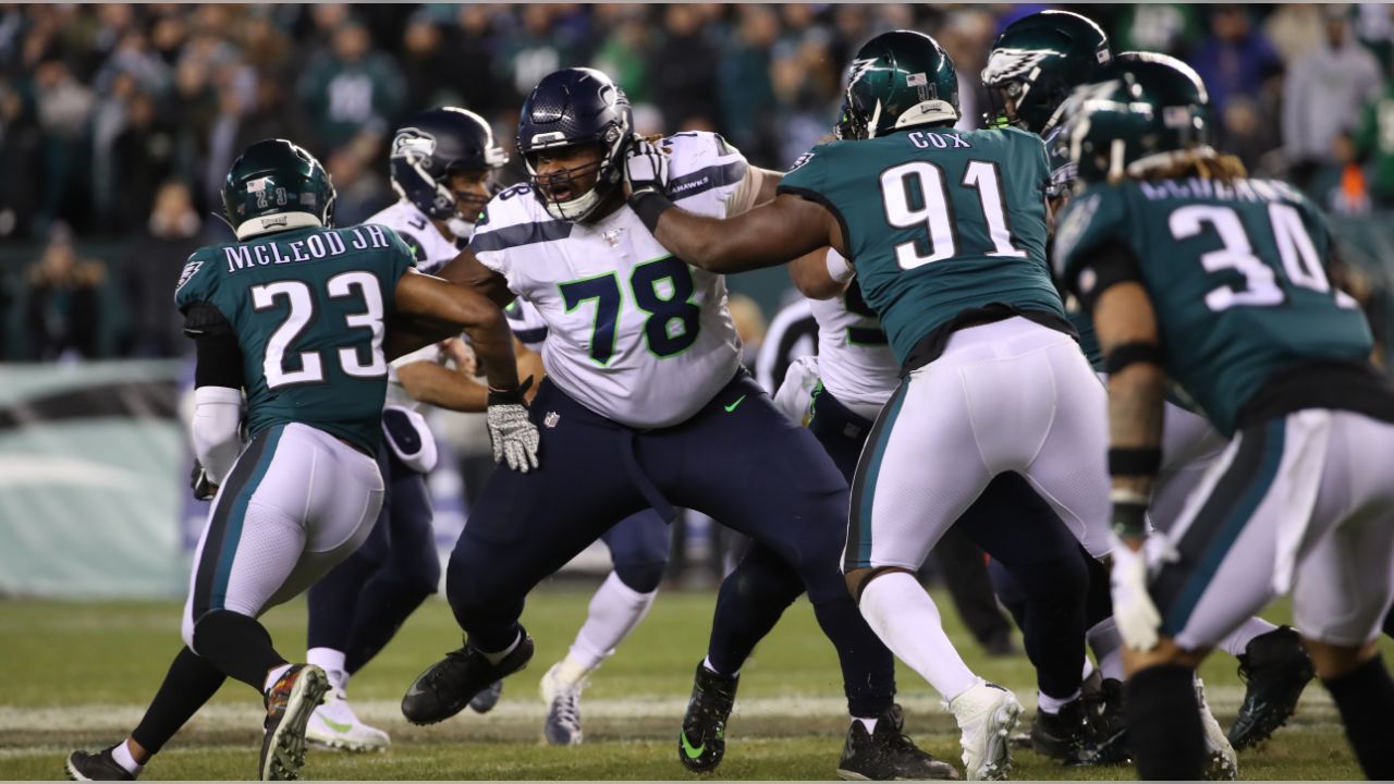 Eagles vs. Seahawks final score: Philadelphia's season ends with loss to  Seattle as Carson Wentz gets knocked out of game, 17 to 9 - Bleeding Green  Nation