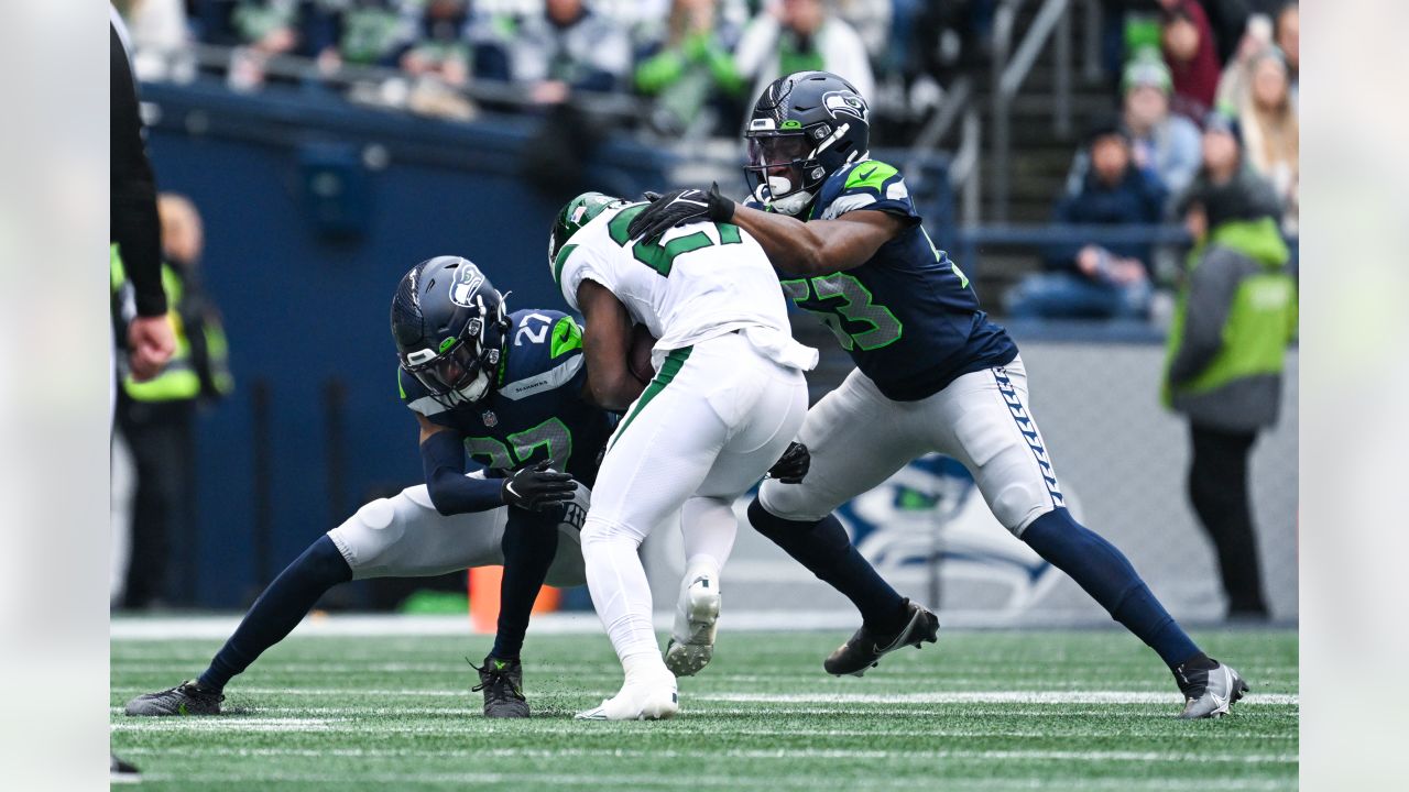 Seahawks: Pete Carroll endorses Jordyn Brooks despite option decline