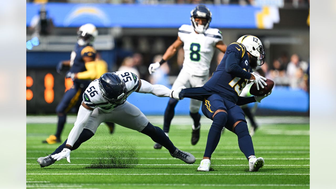 Seahawks move into first place in NFC West with win over Chargers