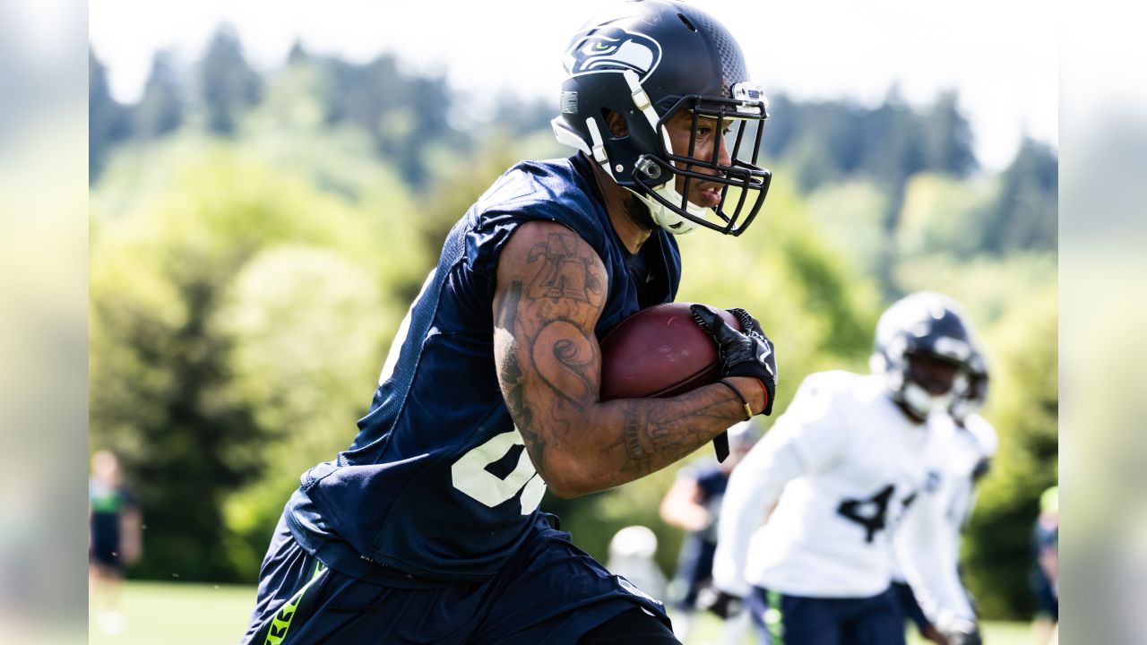 Observations from Seahawks rookie minicamp: D.K. Metcalf impresses on Day 1