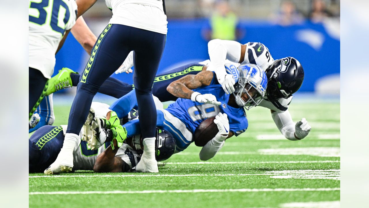 Pre-Snap Reads 7/23: Rashaad Penny rated top 10 running back for 2022 -  Field Gulls