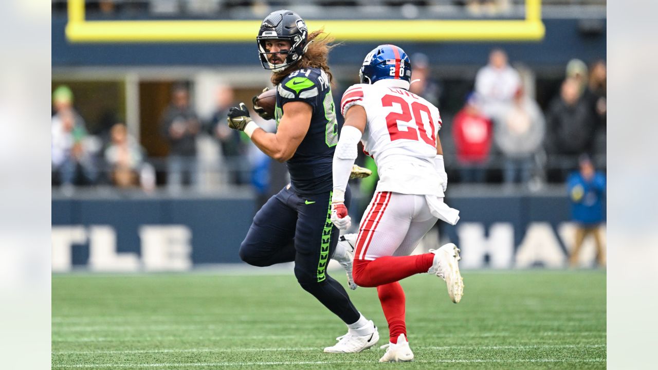 Tyler Lockett reels in redemption TD as Seahawks beat Giants 27-13