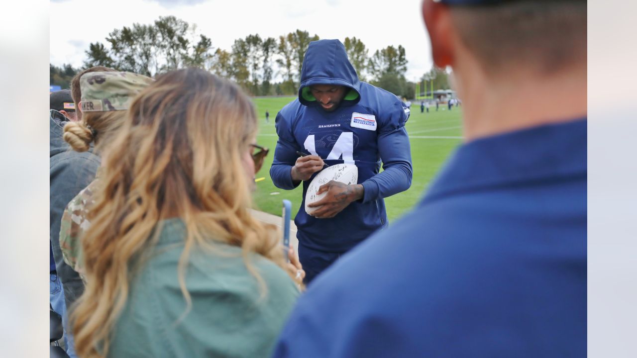 Seahawks Celebrate Military & Veterans with NFL's Salute to Service  Initiative