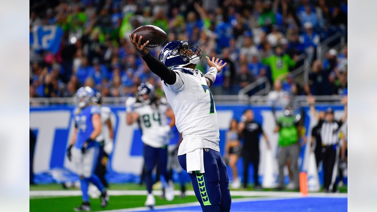 Seahawks' Geno Smith ready for playoffs, next chapter of comeback year -  The Columbian