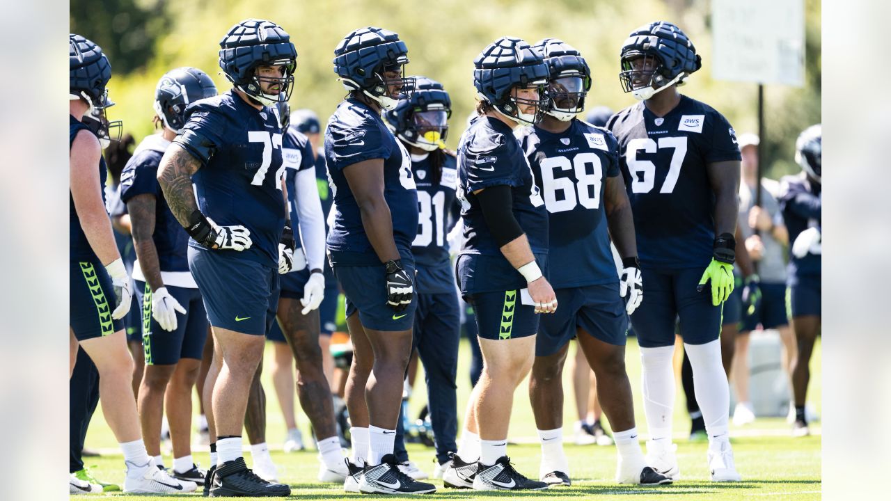 Seahawks camp day 14: Sutherland starts, Bobby Wagner rests