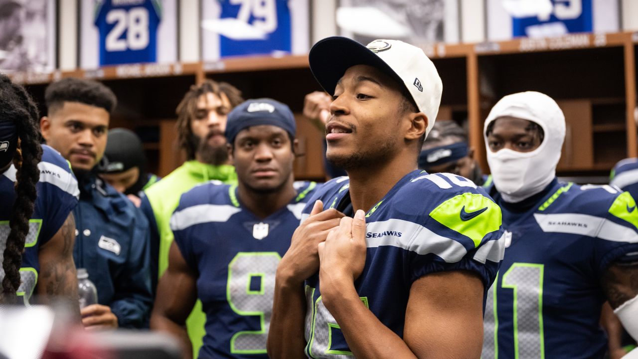 A look ahead to the Seahawks 2022 cap picture and what could be an ugly  offseason - Field Gulls