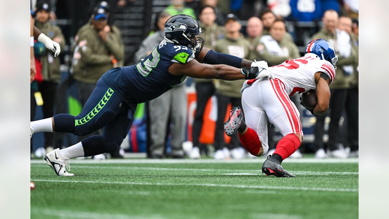 Seahawks star Tyler Lockett to compete in American Cornhole League  'SuperHole' charity event - Field Gulls