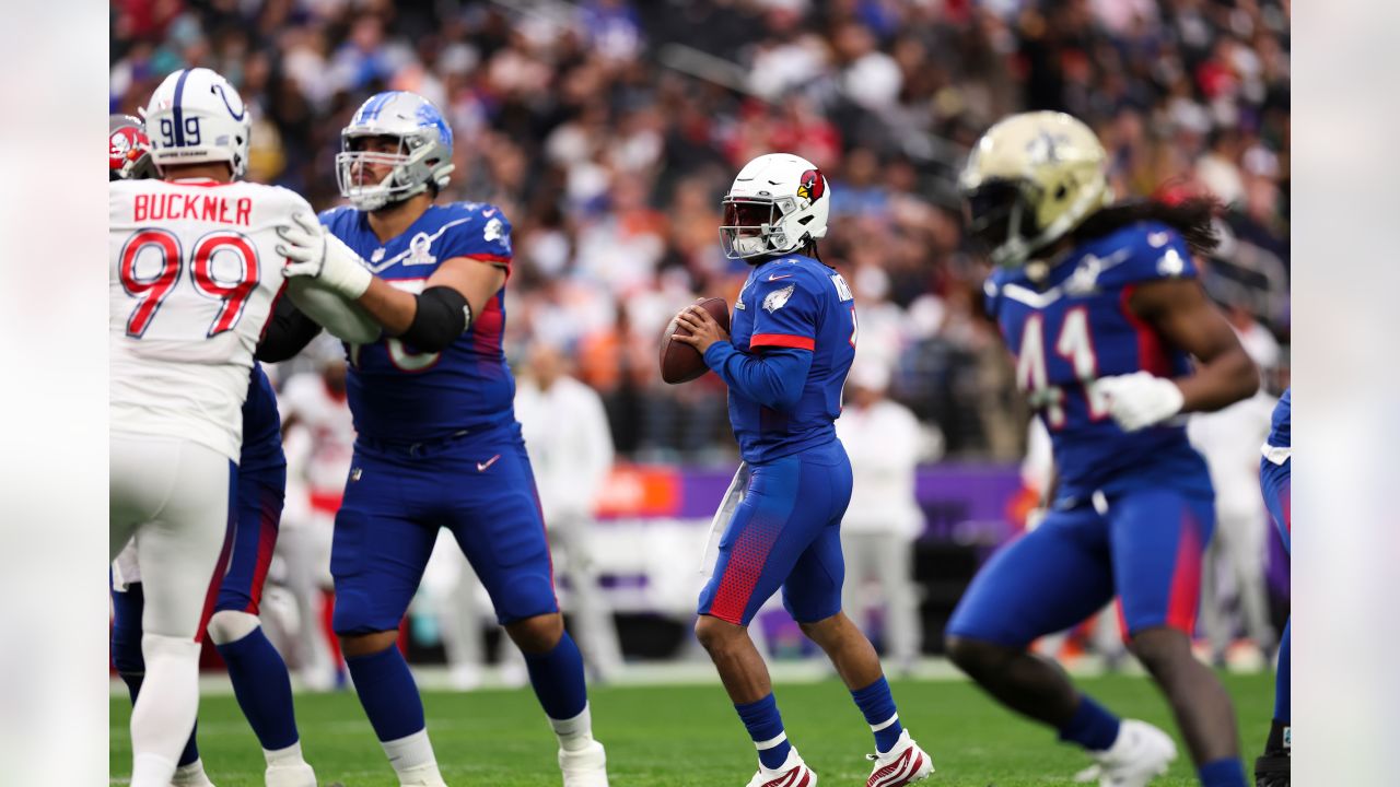 Las Vegas, Nevada, USA. 3rd Feb, 2022. Dallas Cowboys linebacker Micah  Parsons (11) trying to block a pass by Arizona Cardinals quarterback Kyler  Murray (1) during the NFC Pro Bowl Practice at