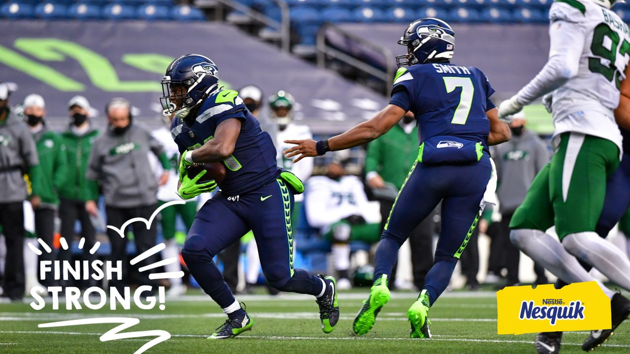 Photos: Seahawks demolish winless Jets, 40-3