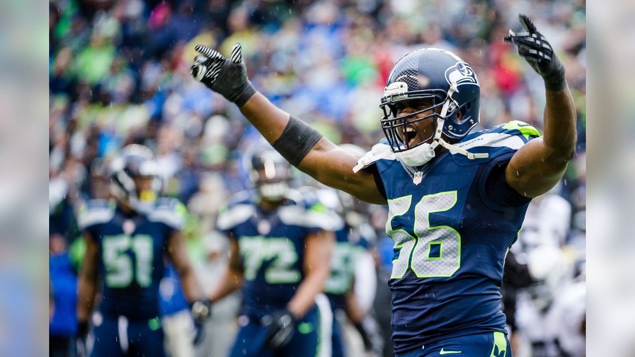 Seahawks DE Cliff Avril named NFC defensive player of month