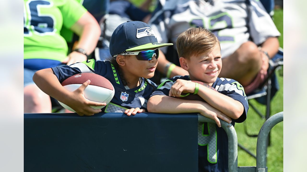 Nick Bellore takes the blame for Seahawks' latest special teams mishap -  Field Gulls