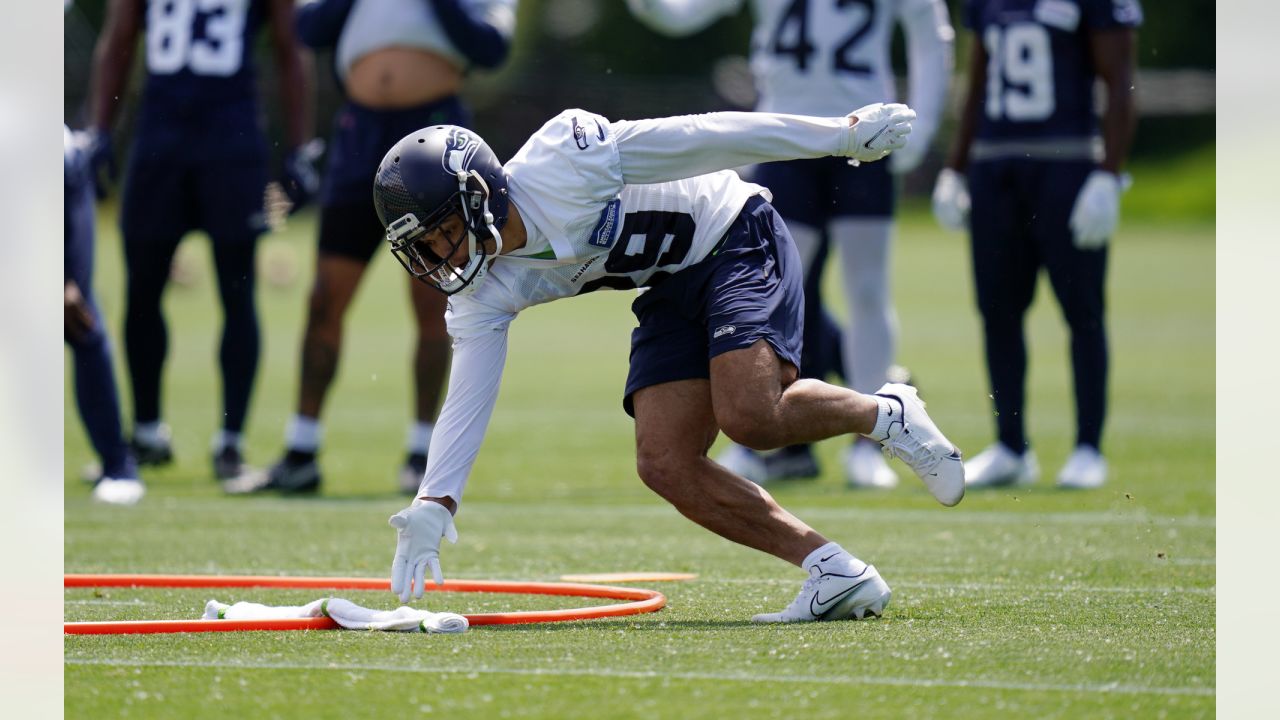 Top Pete Carroll Seahawks assistant Sean Desai has a Ph.D.