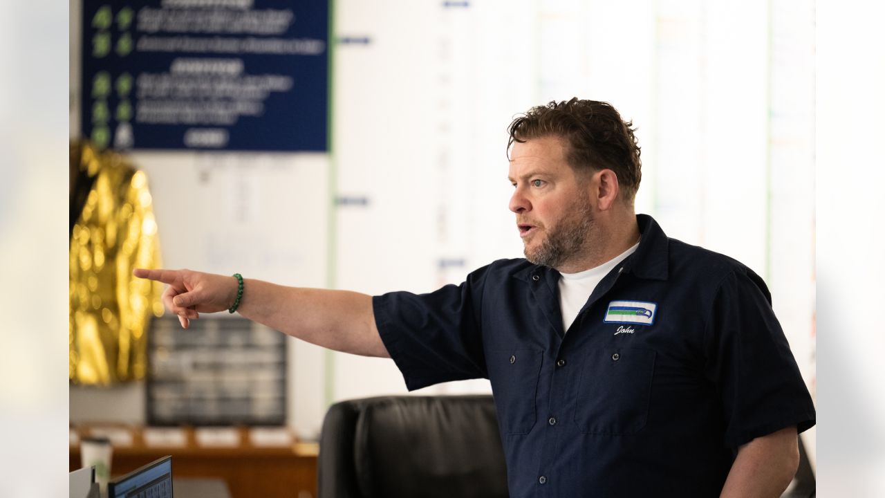 Seattle Seahawks on X: John Schneider's #SeahawksDraft room