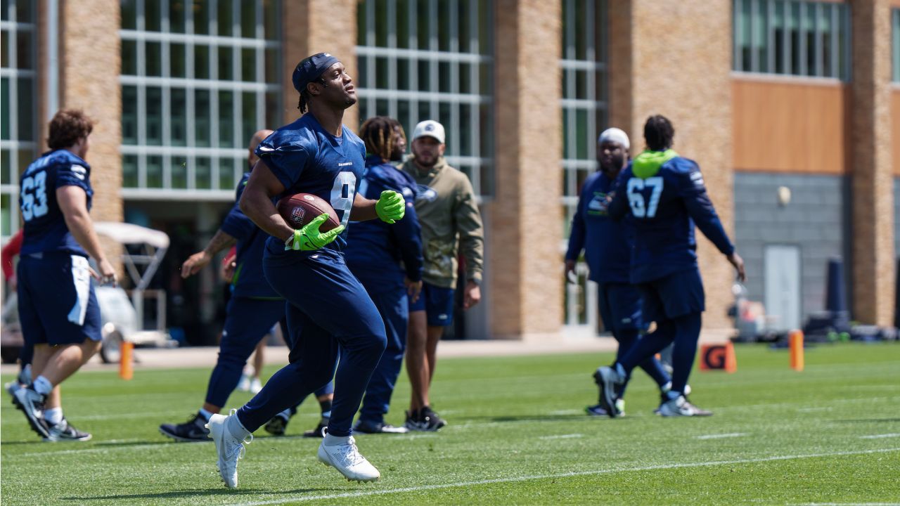 He's back: Bobby Wagner returns, with a new appreciation for Seattle,  Seahawks begin OTAs