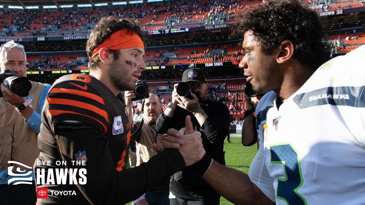 Broncos Russell Wilson greets some Seahawks, 1st fans in boo