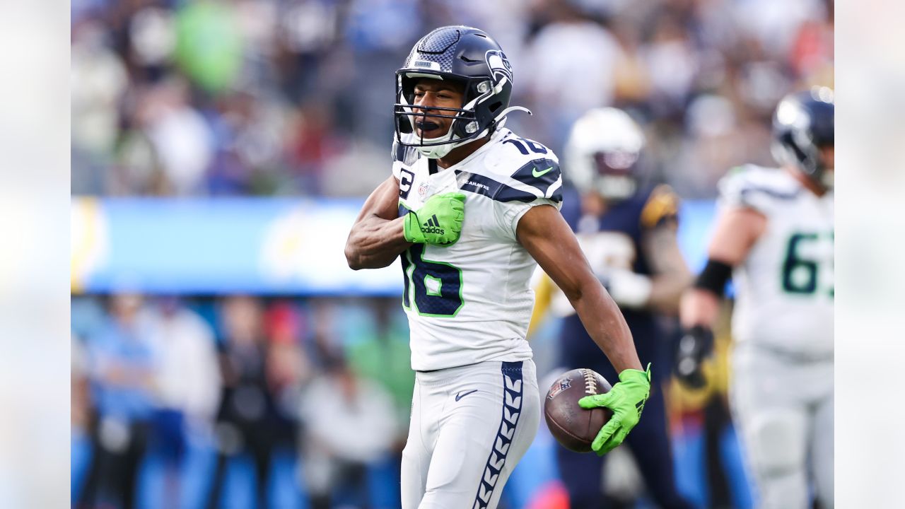 No boring routes': How Seahawks are preparing rookie Jaxon Smith-Njigba to  star alongside Tyler Lockett, DK Metcalf