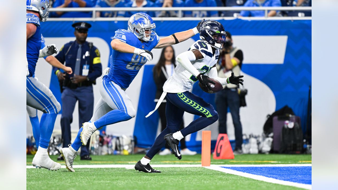 Seahawks outlast Lions, hold off comeback in wild 48-45 win