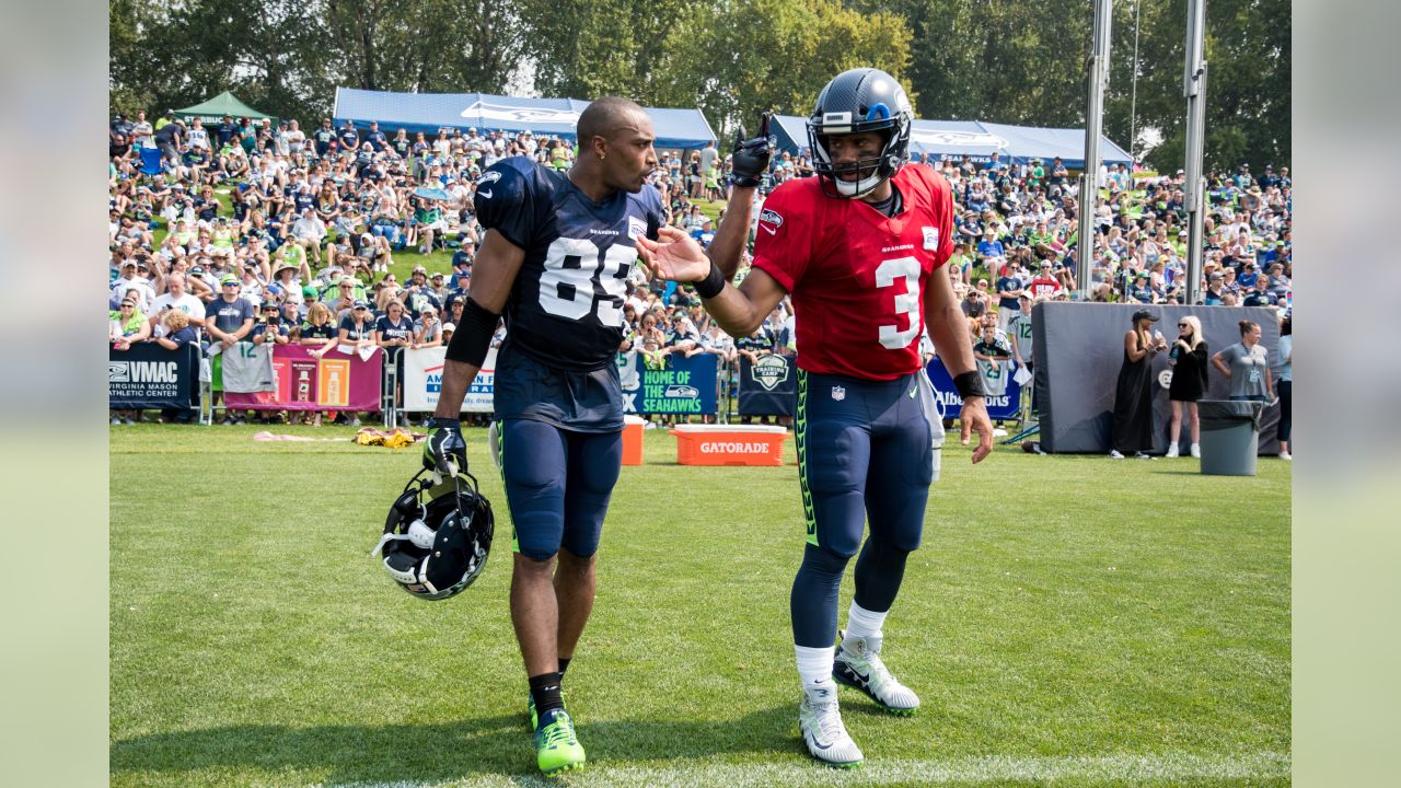 Friday Round-Up: Kam Chancellor, Earl Thomas react to Troy