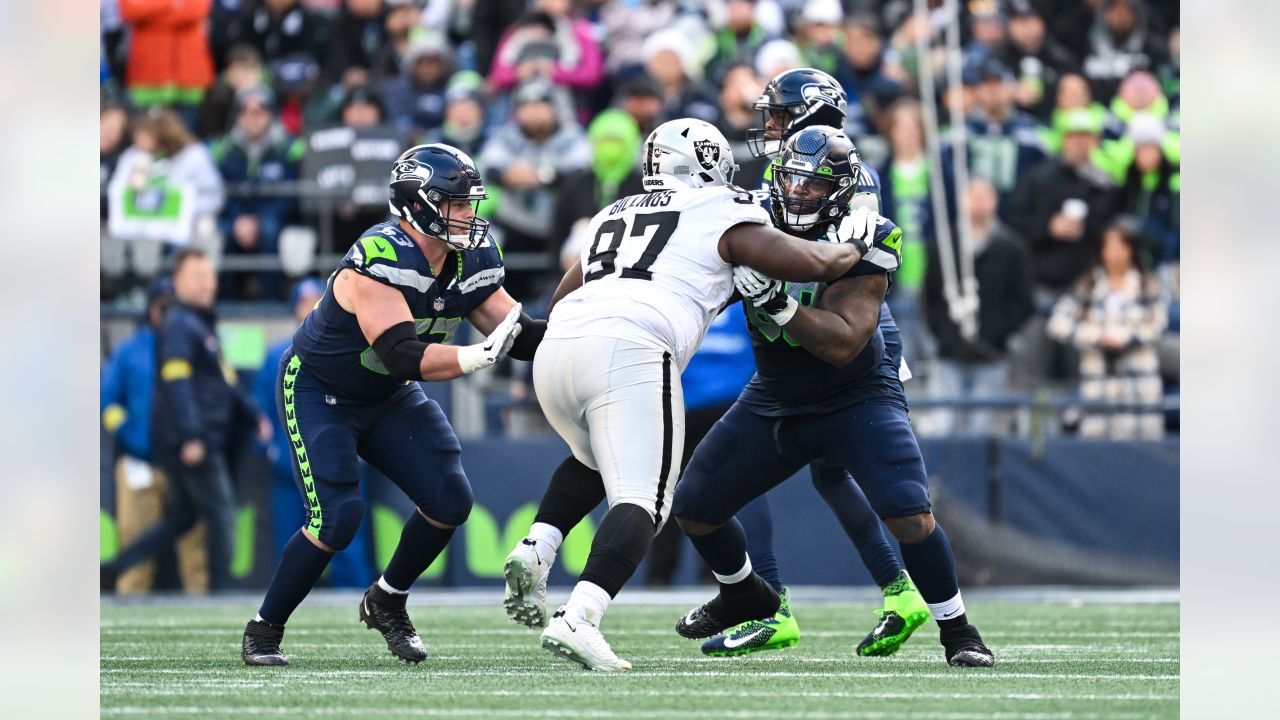 Las Vegas Raiders down the Seattle Seahawks in thrilling contest - Sports  Illustrated Las Vegas Raiders News, Analysis and More