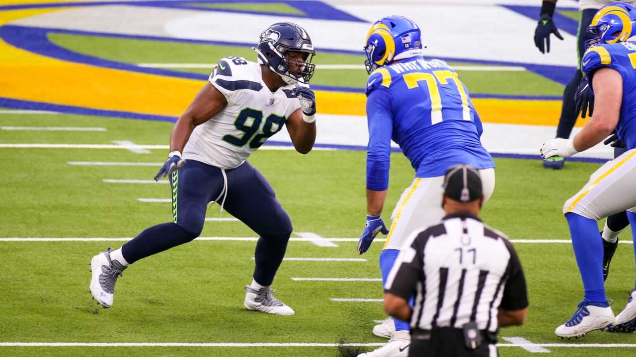 Paradigm Sports - Neiko Thorpe and his Seattle Seahawks are on Sunday Night  Football at home against the Chiefs. Here we go. 