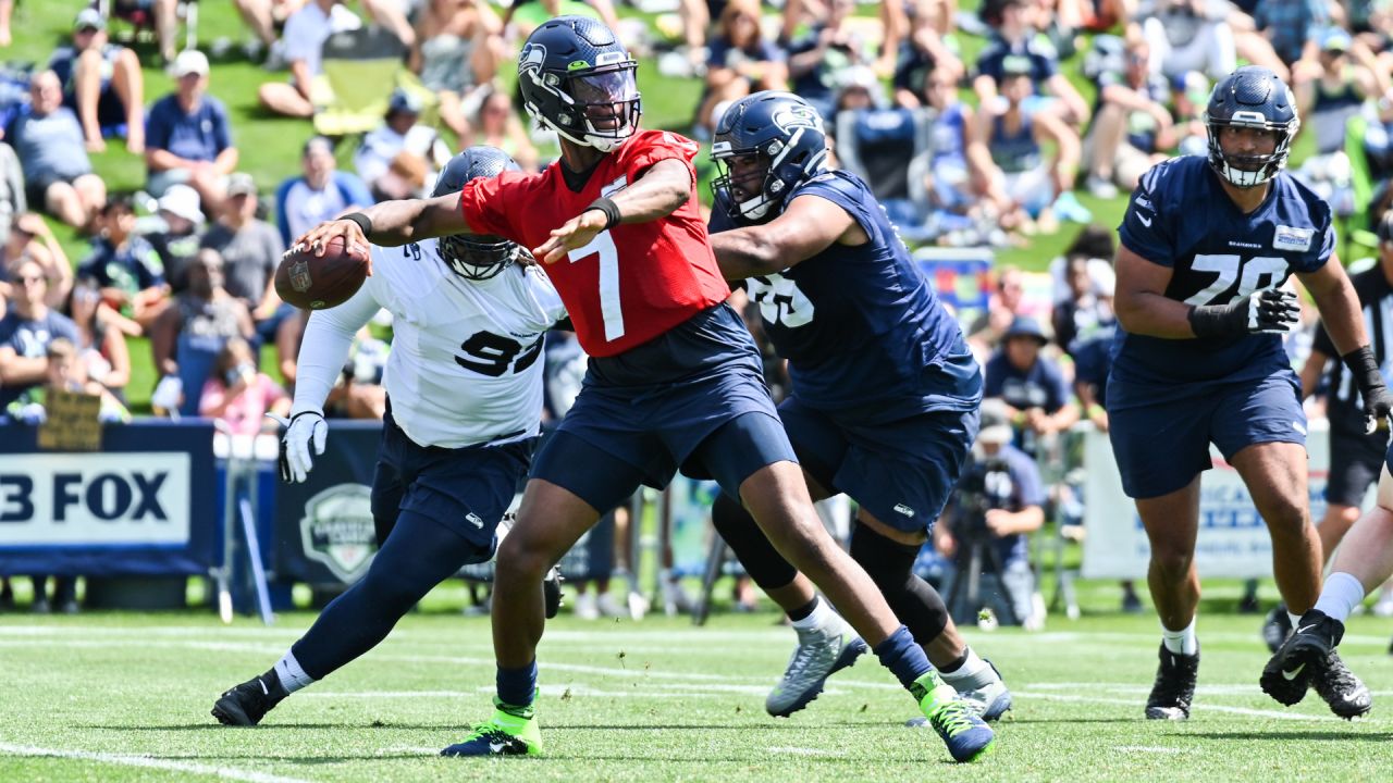 Welcome Back, 12s & Other Observations From Day 1 Of 2021 Seahawks Training  Camp