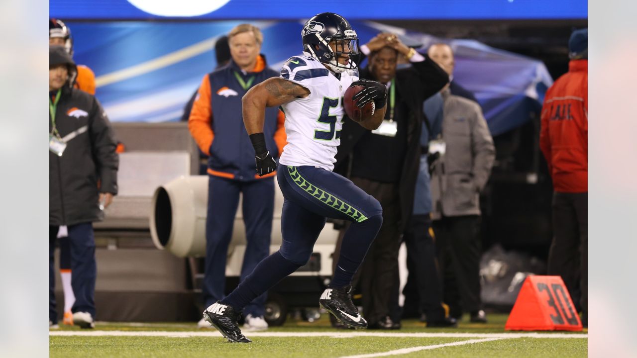 Super Bowl XLVIII: Broncos vs. Seahawks - Cat Scratch Reader