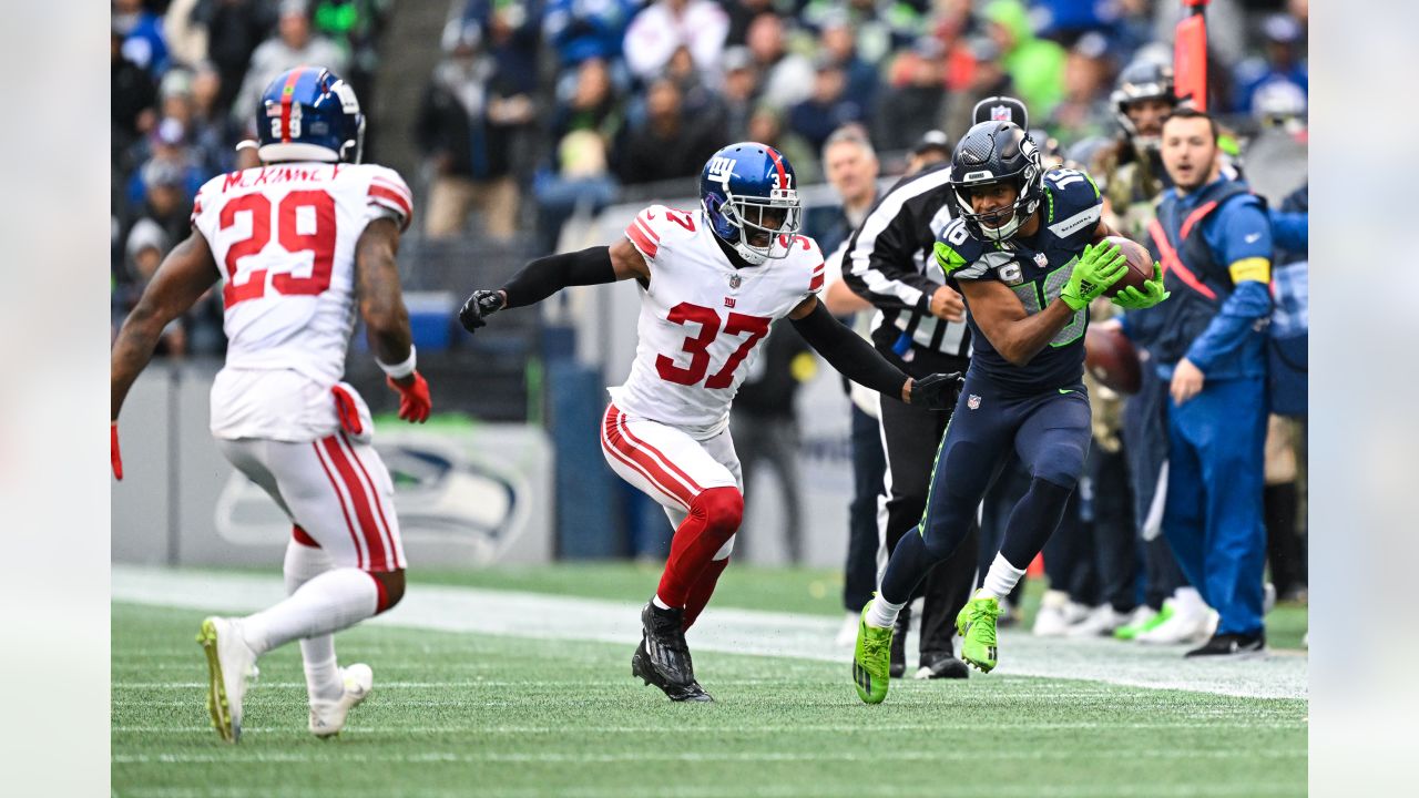 Seahawks vs. Giants: Seattle pulls away from Giants 27-13 for