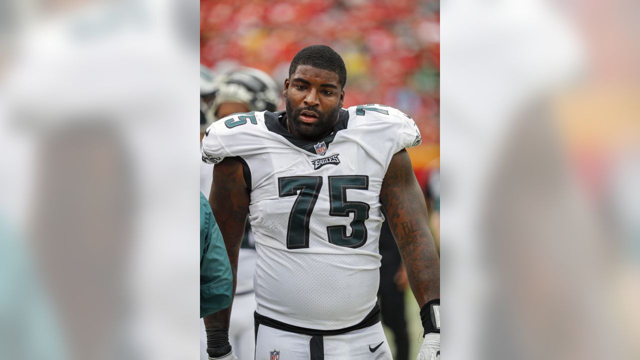 Philadelphia Eagles defensive end Vinny Curry (75) celebrates with