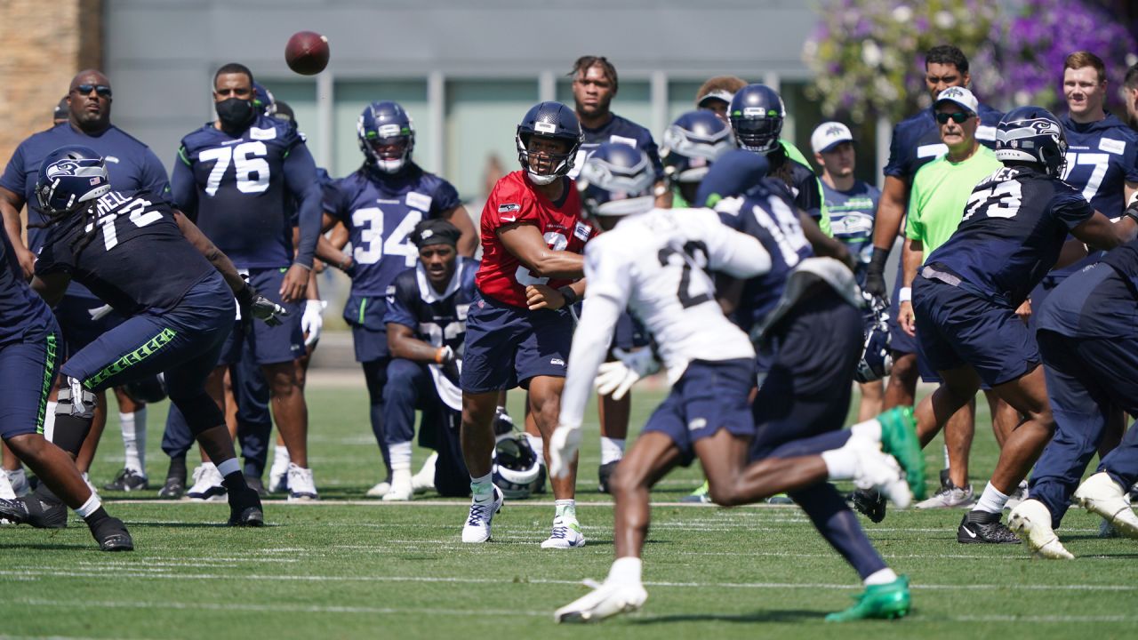 Welcome Back, 12s & Other Observations From Day 1 Of 2021 Seahawks Training  Camp