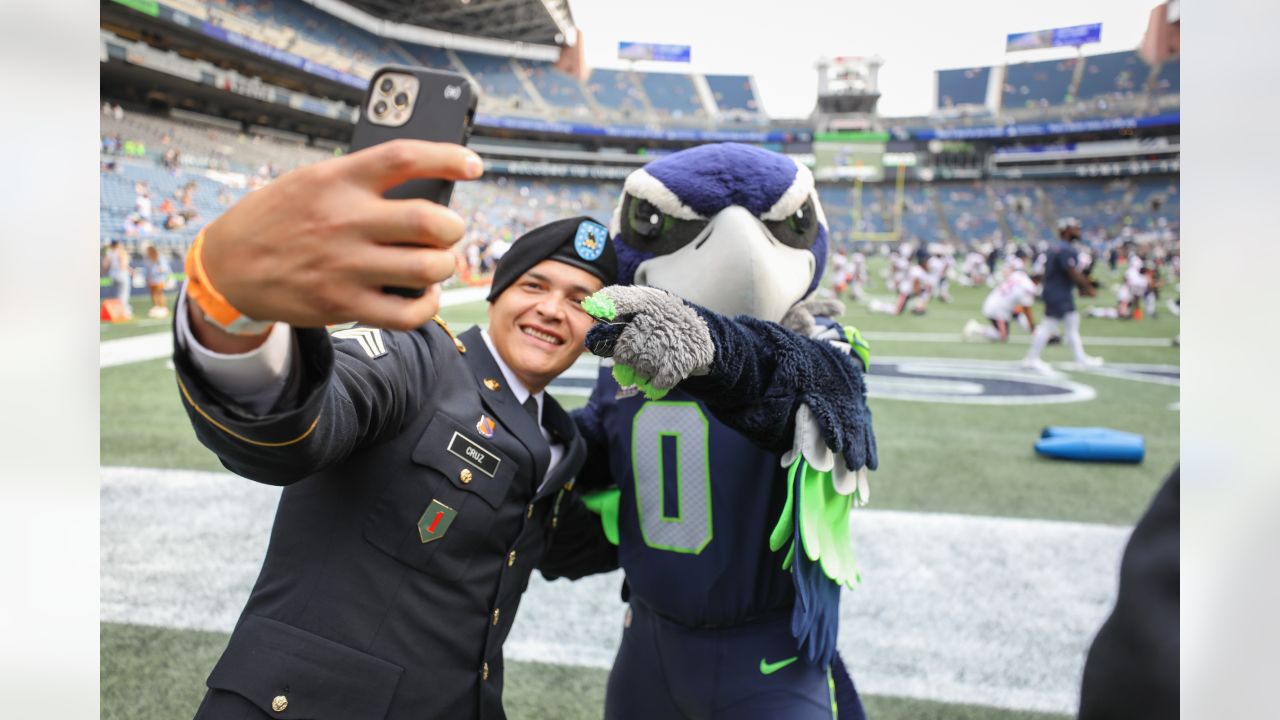 Monday Round-Up: Seahawks 'Super Bowl Window Starts Now'