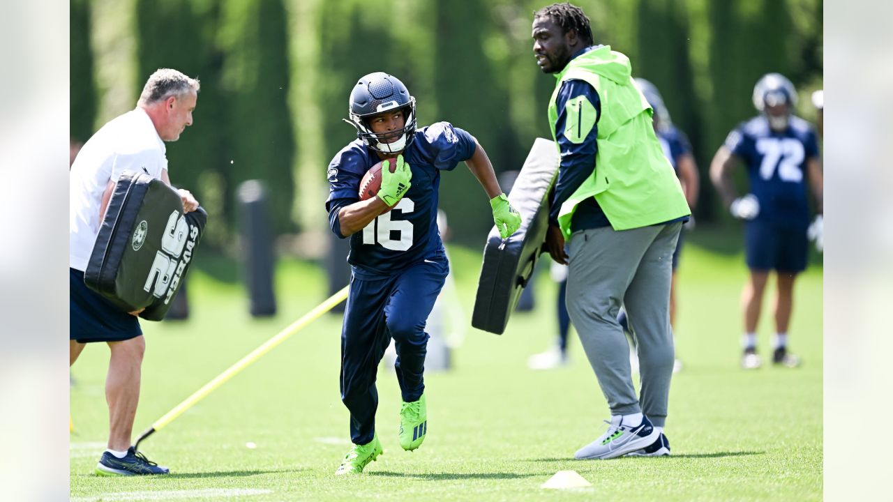 Report: Seahawks' Tariq Woolen has surgery, out until training camp