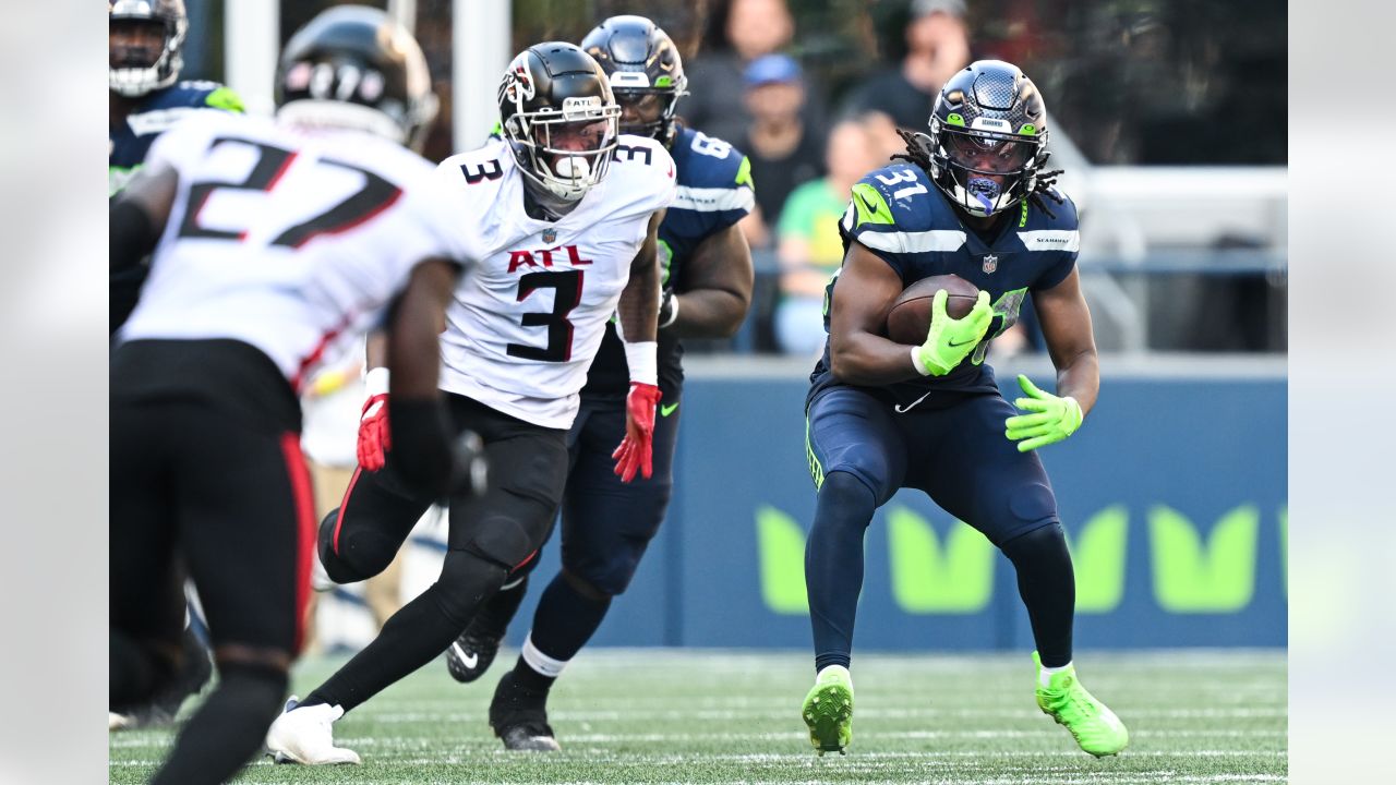 Seattle Seahawks defensive back Tariq Woolen is pictured during an NFL  football game against the Atlanta Falcons, Sunday, Sept. 25, 2022, in  Seattle. The Falcons won 27-23. (AP Photo/Stephen Brashear Stock Photo -  Alamy