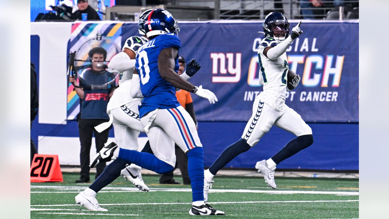 Watch NY Giants practice highlights featuring Darren Waller and