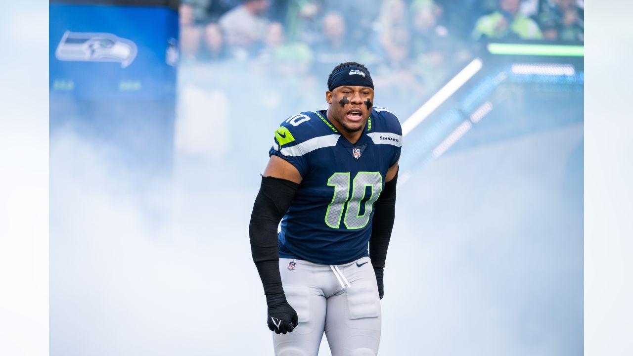 Seahawks agree to two-year, $20 million contract with LB Uchenna Nwosu