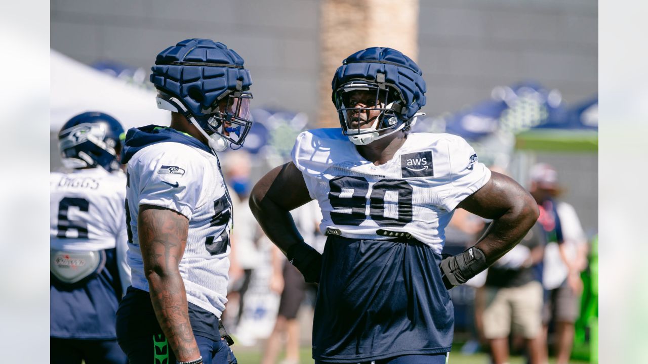 Amid Weighty Expectations, Seahawks Write Season-Opening Disasterpiece -  Sports Illustrated Seattle Seahawks News, Analysis and More