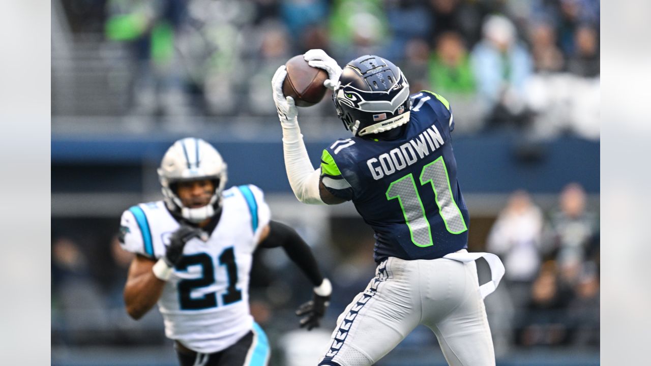 Geno Smith's 2nd TD pass to Tyler Lockett lifts the Seahawks to a 37-31 OT  win over the Lions - Newsday