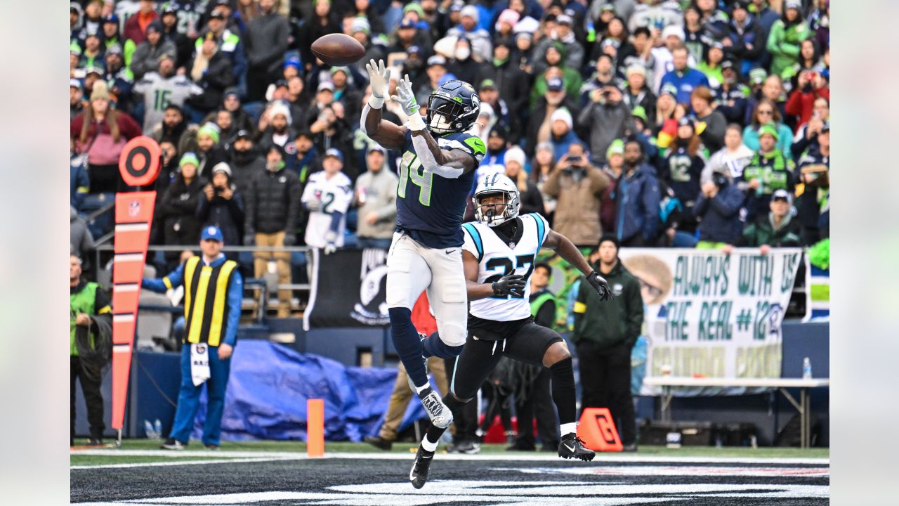 Geno Smith's 2nd TD pass to Tyler Lockett lifts the Seahawks to a 37-31 OT  win over the Lions - ABC News