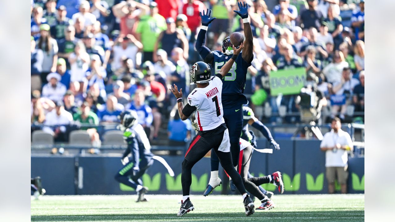 Seahawks vs. Falcons: Absolutely hopeless Seattle defense run over in 27-23  loss - Field Gulls