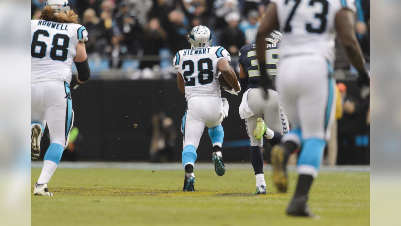 Charlotte, North Carolina, USA. 17th January, 2016. Seattle Seahawks tight  end Cooper Helfet (84) during the NFL Football Divisional Playoff game  between the Seattle Seahawks and the Carolina Panthers on Sunday, Jan.