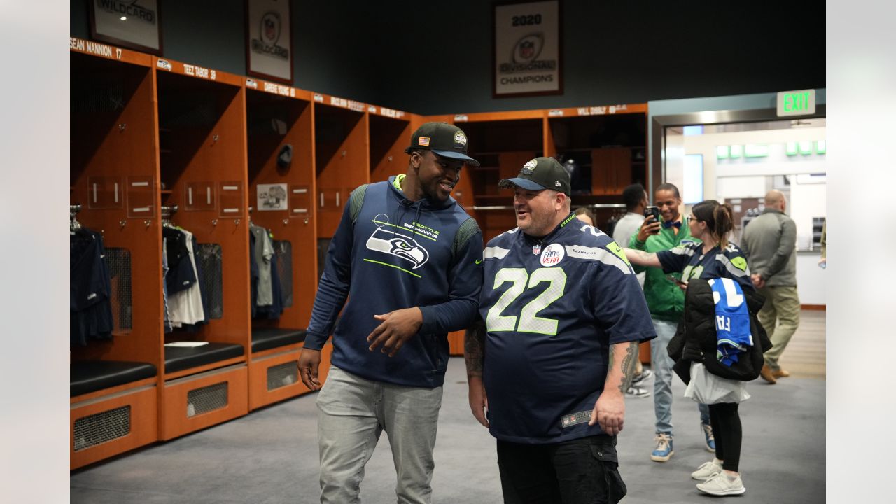 Seahawks Fan Larry Bevans Named NFL Fan Of The Year