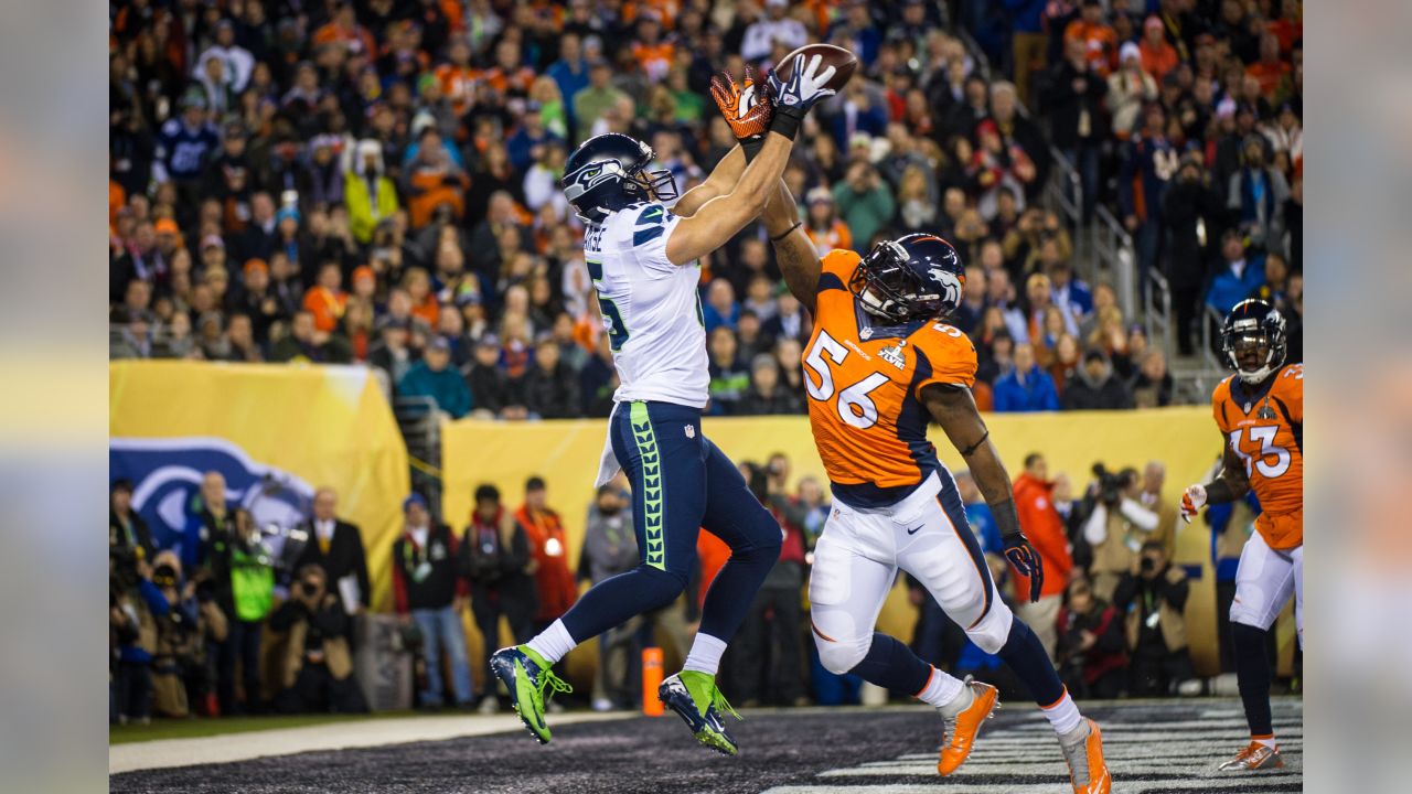 Denver Broncos: Peyton Manning borrowed jersey from fan for TD pass