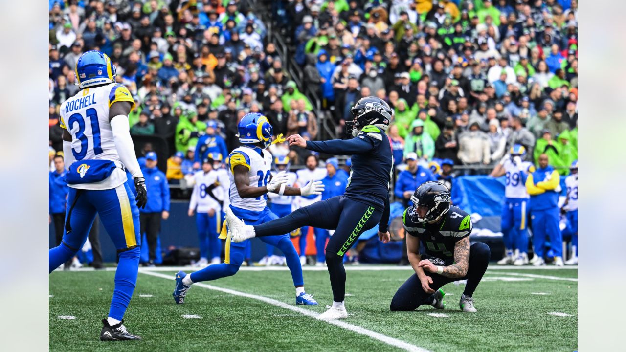 Rapid Reaction: Seahawks Keep Playoff Hopes Alive With OT Win In Week 18