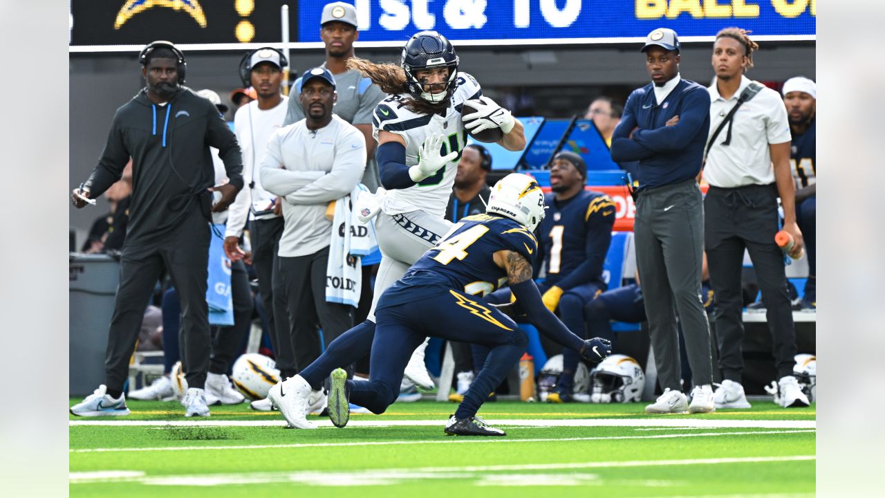 Film Study: Seahawks RB Ken Walker III Slams Door on Chargers With 74-Yard  Touchdown Run 