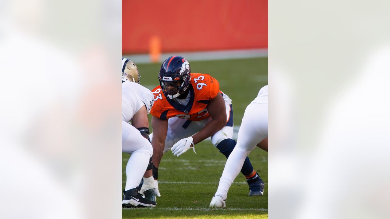 Denver Broncos linebacker Bradley Chubb (55) lines up against the Tampa Bay  Buccaneers in the first half of an NFL football game, Sunday, Sept.. 27,  2020, in Denver. (AP Photo/Justin Edmonds Stock