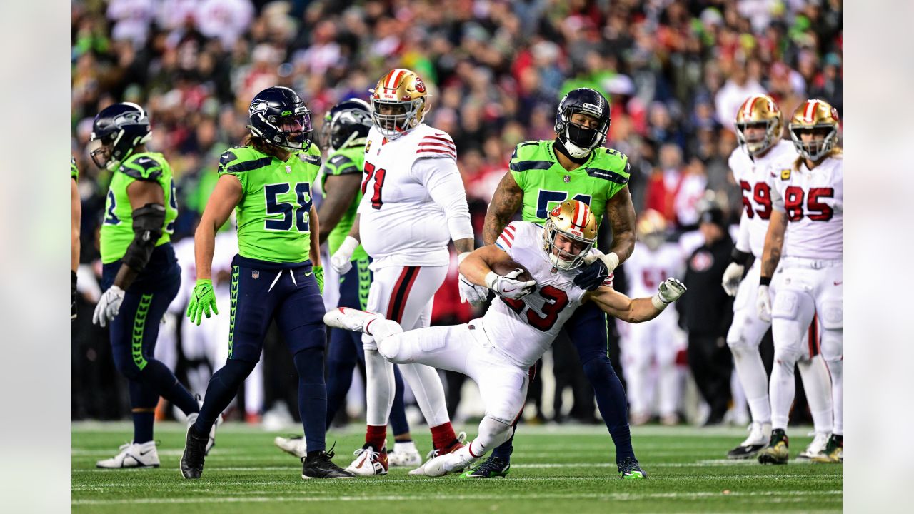 Lockett breaks bone in hand as Seahawks battered by Niners - The San Diego  Union-Tribune